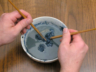 Processing lapis lazuli into ultramarine blue 3